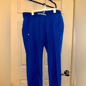 Figs Women’s Royal Blue Kade - Petite Cargo Scrub Pants, size XLP